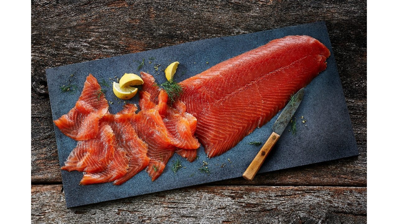Røget laks i skiver ca. 900-1200g