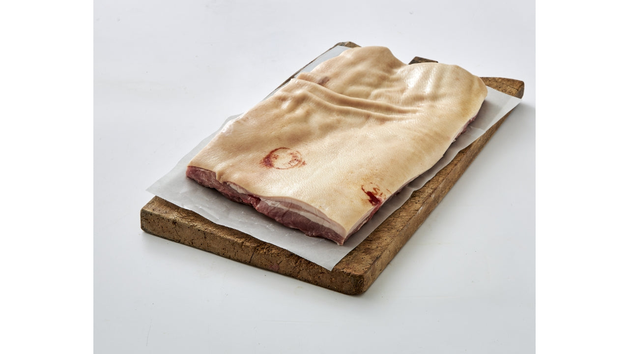 Brystflæsk m/svær u/ben ca 7,5kg