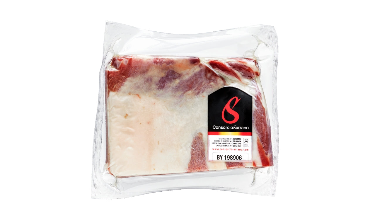 Skinke serrano blok 1/2 ca. 2,25kg