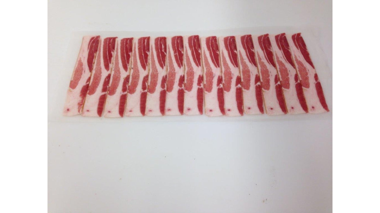 Bacon i skiver på bagepapir ca 2,5kg