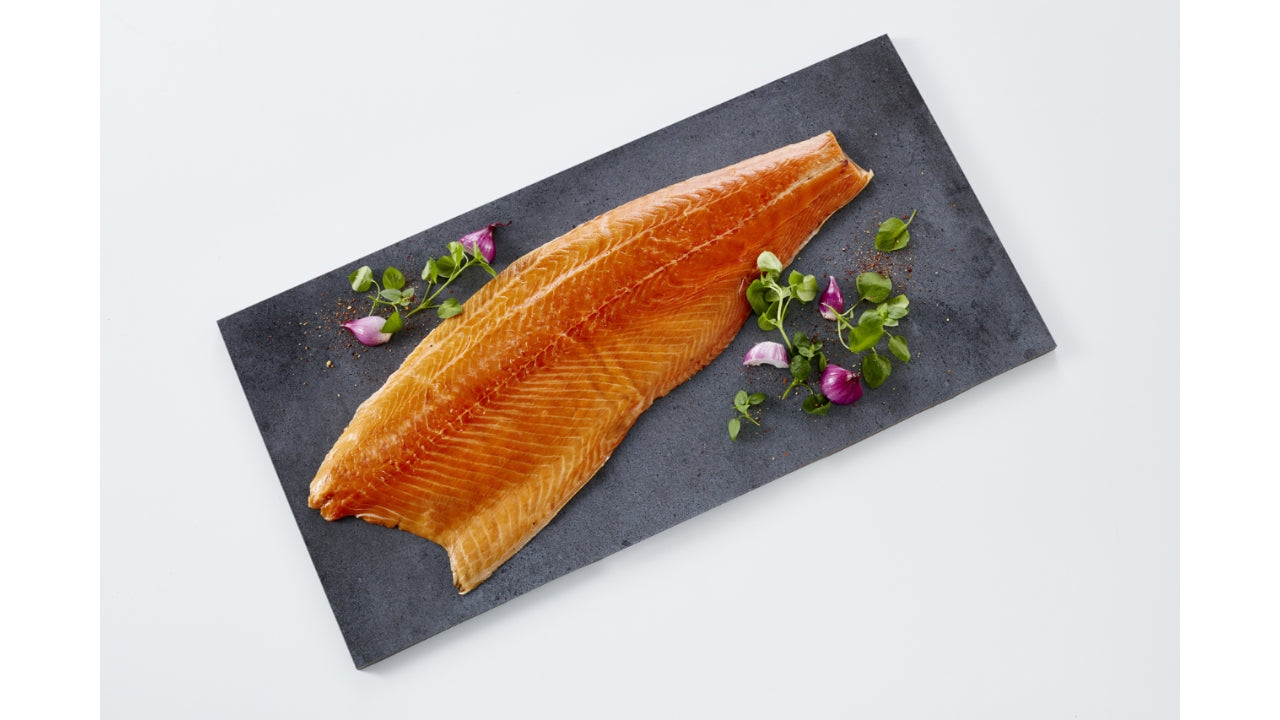 Varmrøget laks naturel 900-1200g