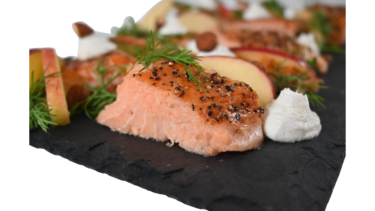 Varmrøget laks med peber 900-1400g